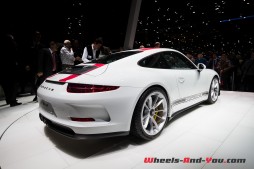 Porsche_911_R-06