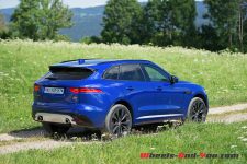 jaguar_f-pace-9