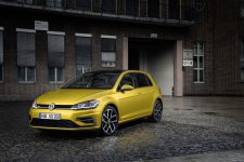 vwgolf7facelift_01