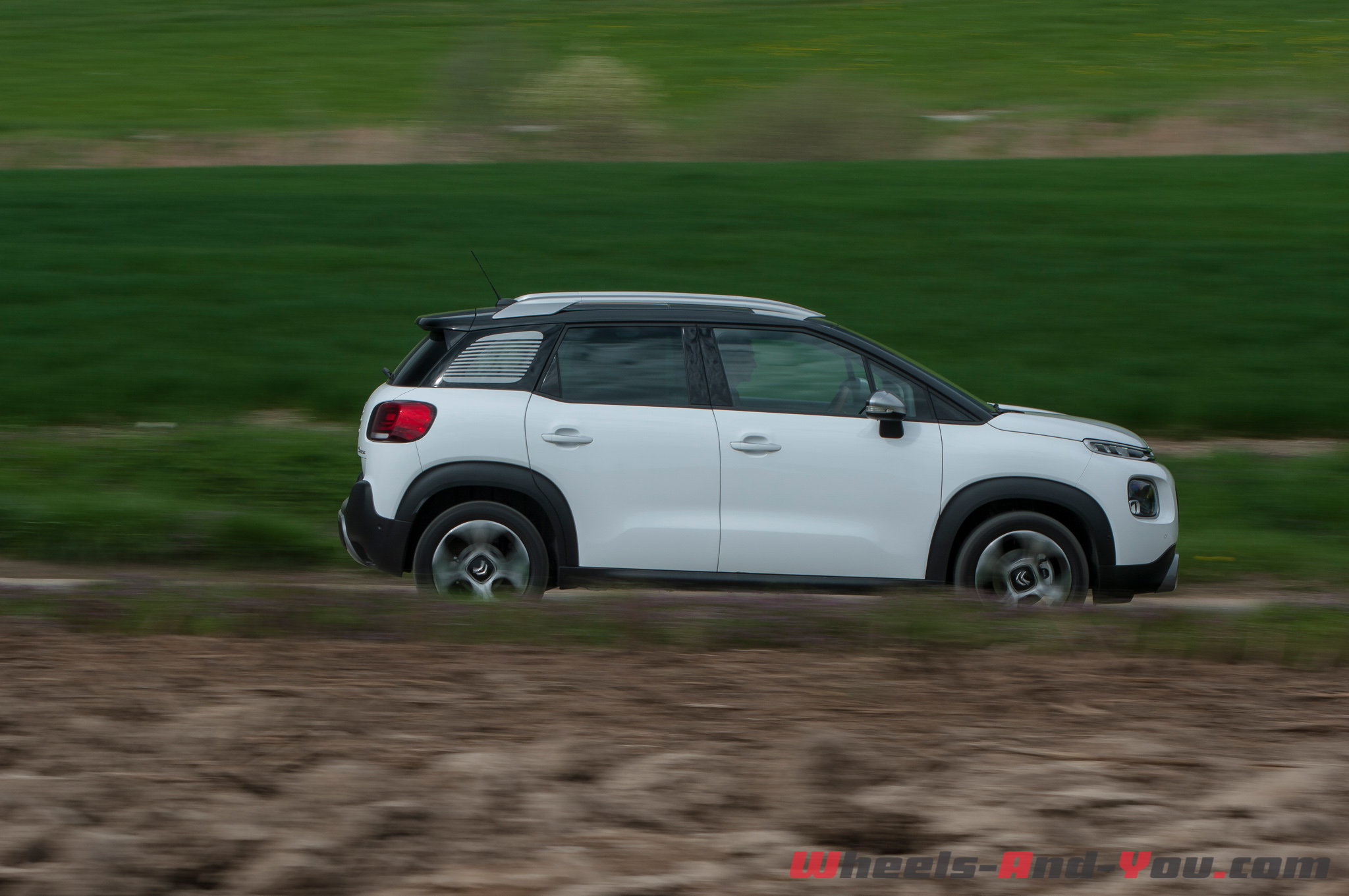 Enjoliveur De Roue Citroën C3 Aircross (2C/2R) SUV 1.2 e-THP